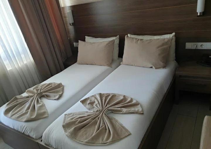 Plaj Resort Dorra Бююкчекмедже Екстериор снимка