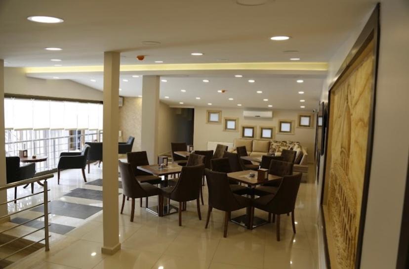 Plaj Resort Dorra Бююкчекмедже Екстериор снимка